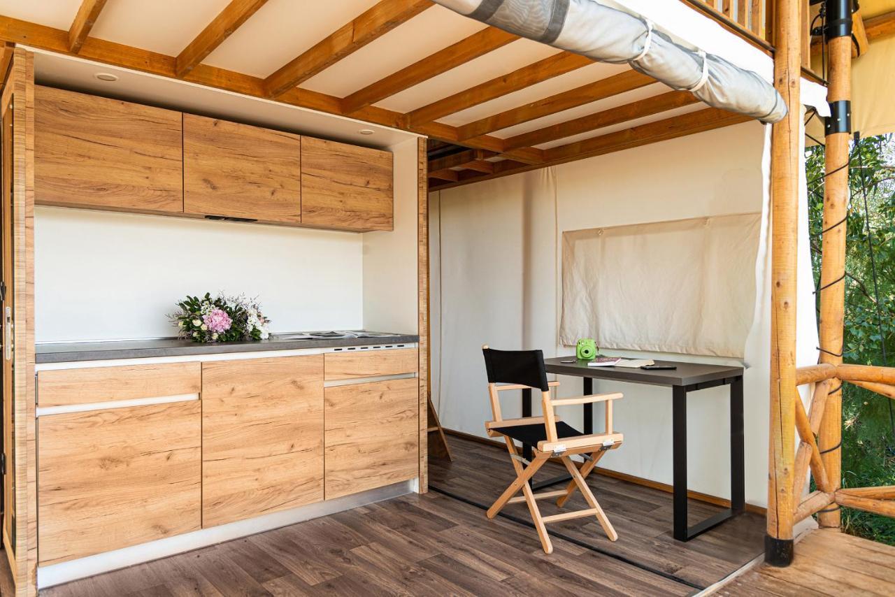 Nabi Resort Glamping & Spa カステル・ヴォルトゥルノ エクステリア 写真